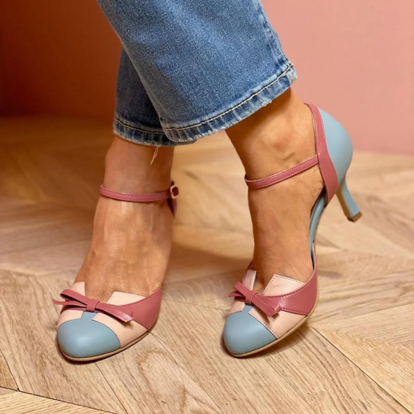 Sapatos de salto alto
