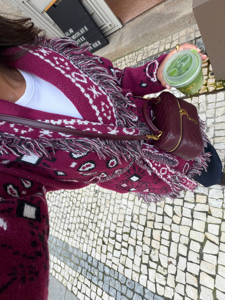 Casaco longo com estampa bandana na cor bordô