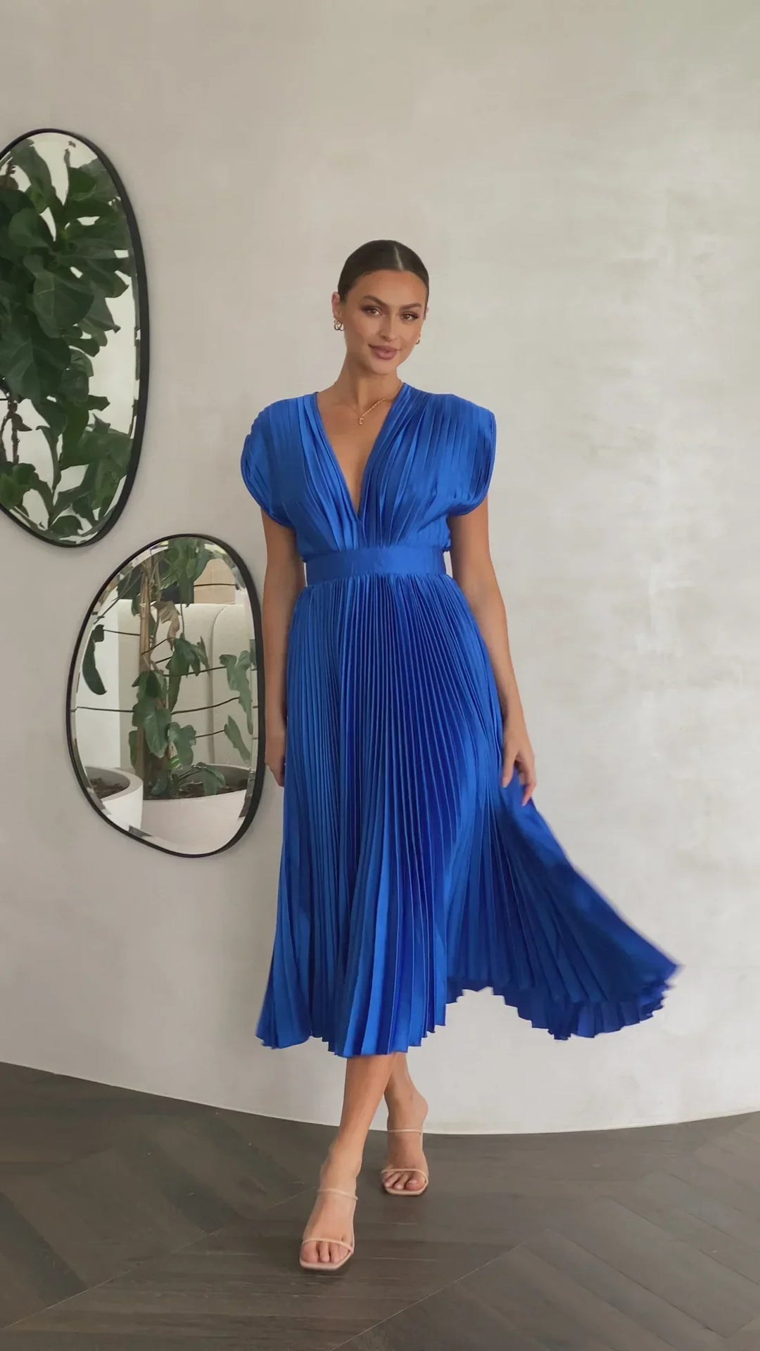 Alice | Vestido Midi Plissado