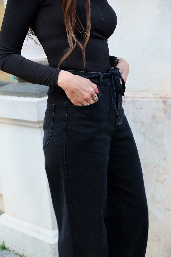 Jeans de corte reto cinza extra-escuro
