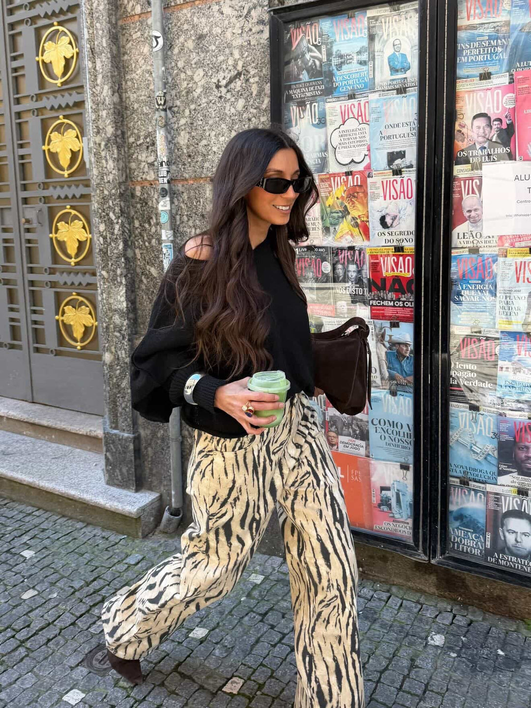 Calças de perna larga com estampa de zebra
