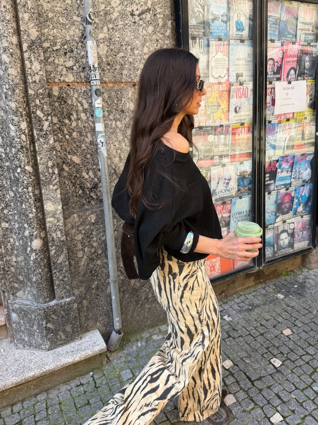 Calças de perna larga com estampa de zebra