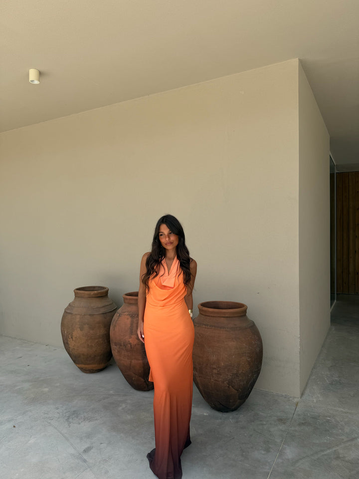 Joanna / Vestido laranja e preto