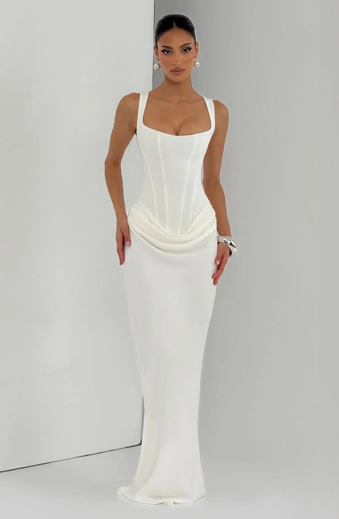 Leonor | Vestido maxi com decote quadrado