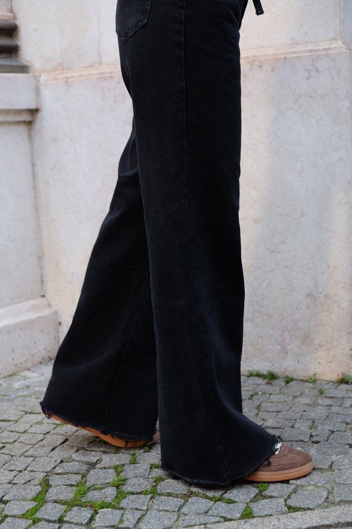 Jeans de corte reto cinza extra-escuro