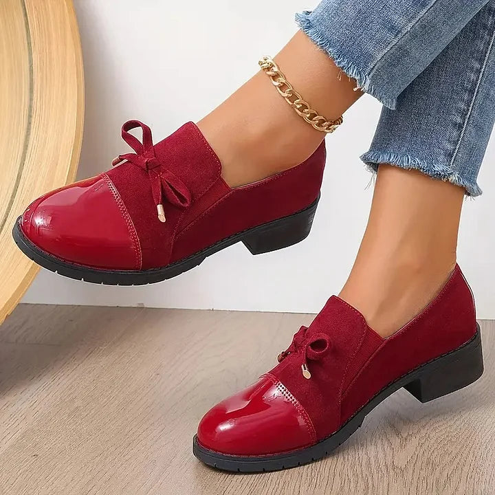 Marvina - Mocassins Elegantes com Bico Redondo e Laço Decorativo