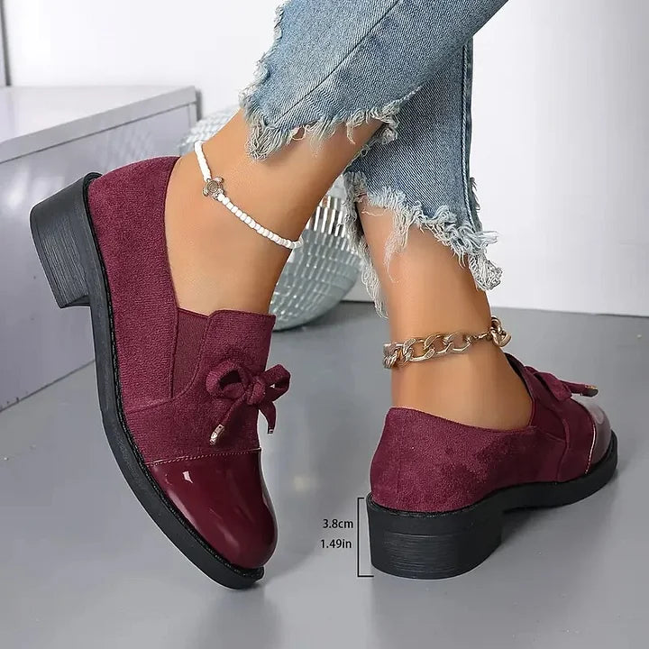 Marvina - Mocassins Elegantes com Bico Redondo e Laço Decorativo
