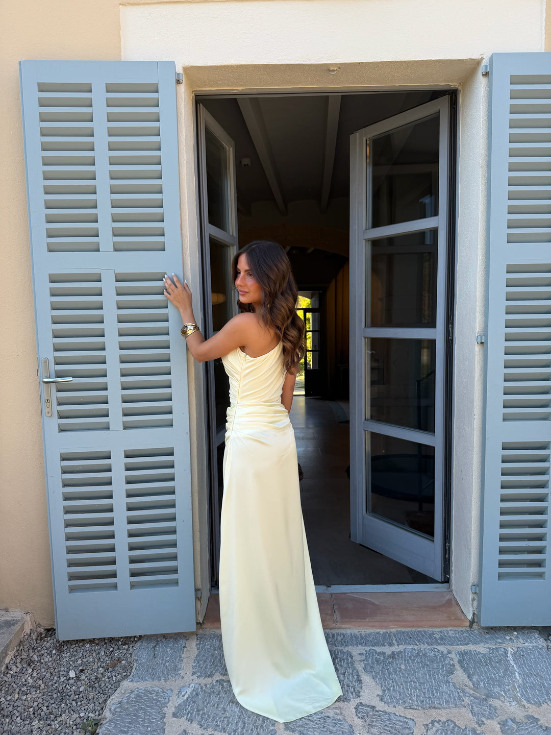 Amira / Vestido amarelo