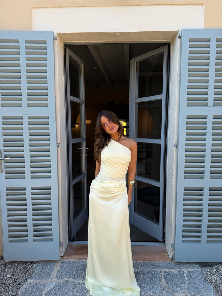 Amira / Vestido amarelo