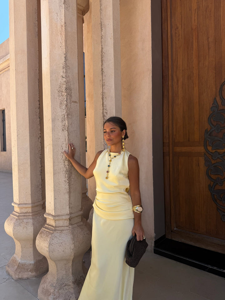 Vestido Medina em amarelo claro