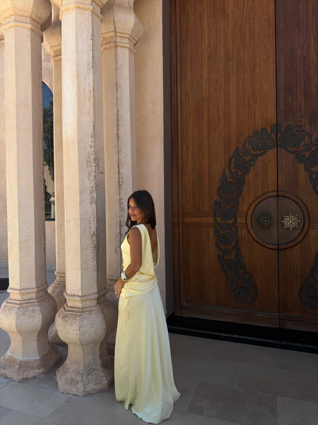 Vestido Medina em amarelo claro