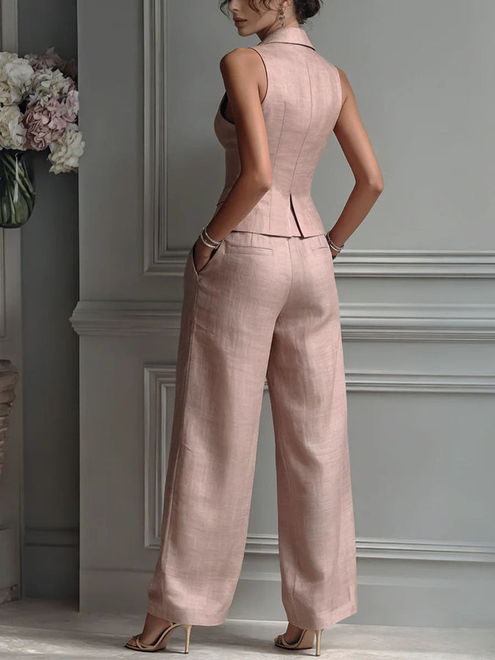 Conjunto de duas peças para mulher com decote em V e botões