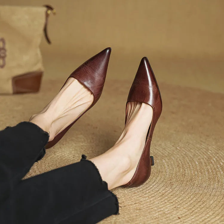 Marise - Sapatos de salto alto de bico fino em couro