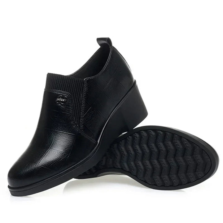 Switolina - Sapatos de Cunha em Pele na Moda