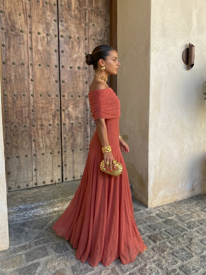Irene / Vestido elegante sem alças de malha