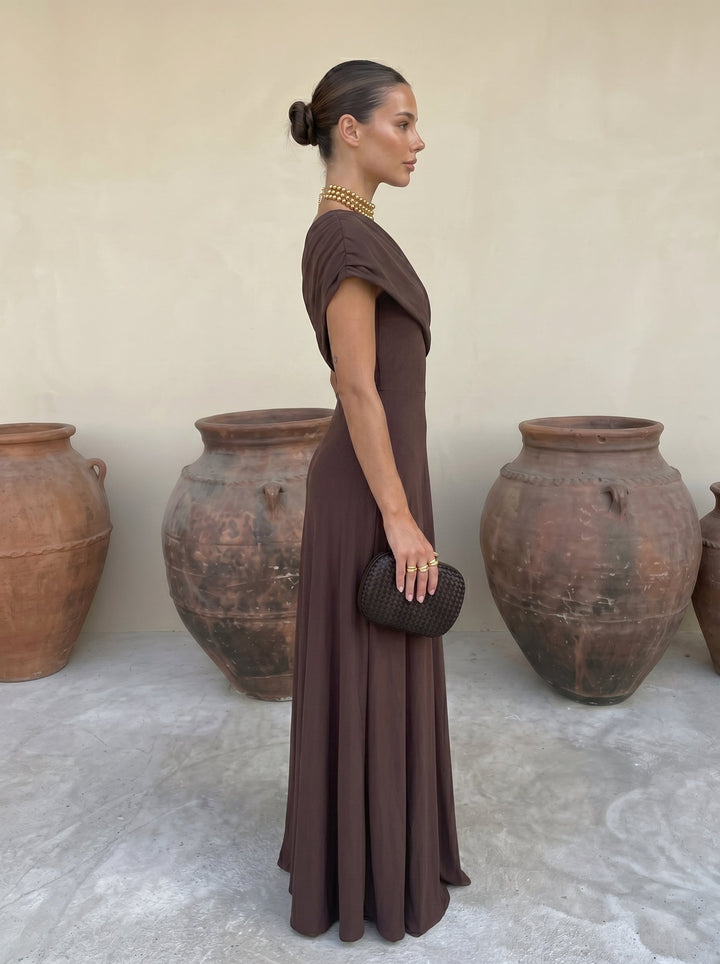 Irene / Vestido elegante sem alças de malha